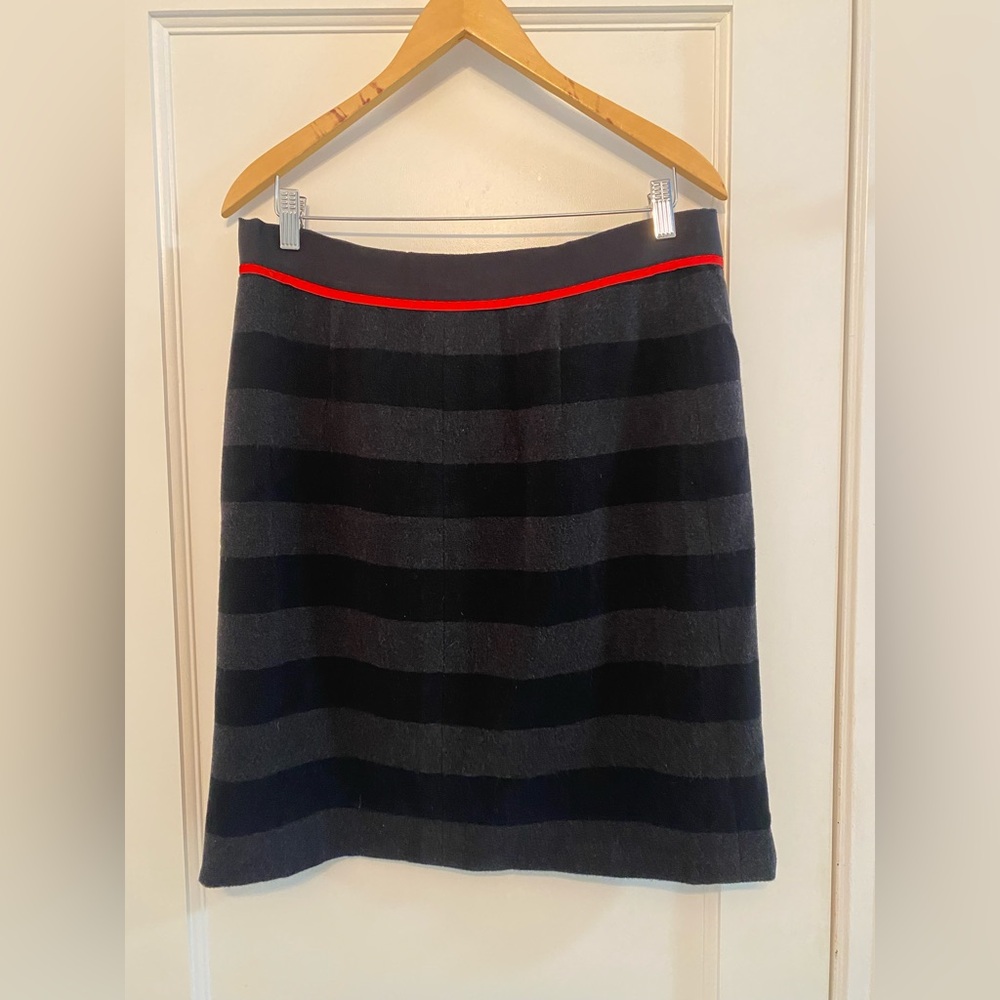 Per Se Black and Gray Wool Striped Skirt with Gold Buttons - Picture 8 of 9